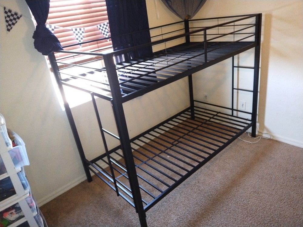 Twin Bunk Bed