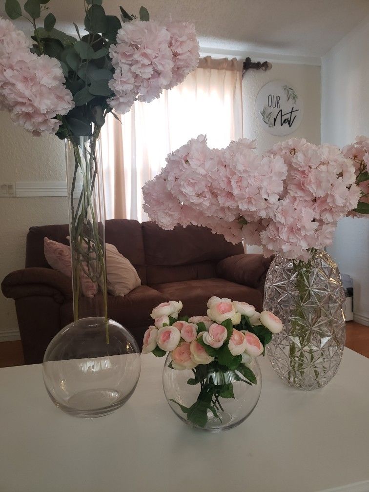 3 Glass Vases. Excellent Conditions $5 Each