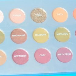 Profusion  Just Nice 15 SHADE  EYE PALLET 