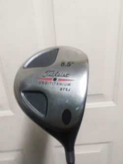 Titliest golf driver