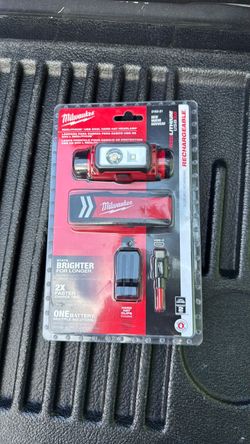 Milwaukee REDLITHIUM USB 600L Hard Hat Headlamp