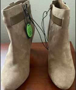 New Easy Street Quanda Ankle Boots – Size 8 Wide – Memory Foam – Taupe