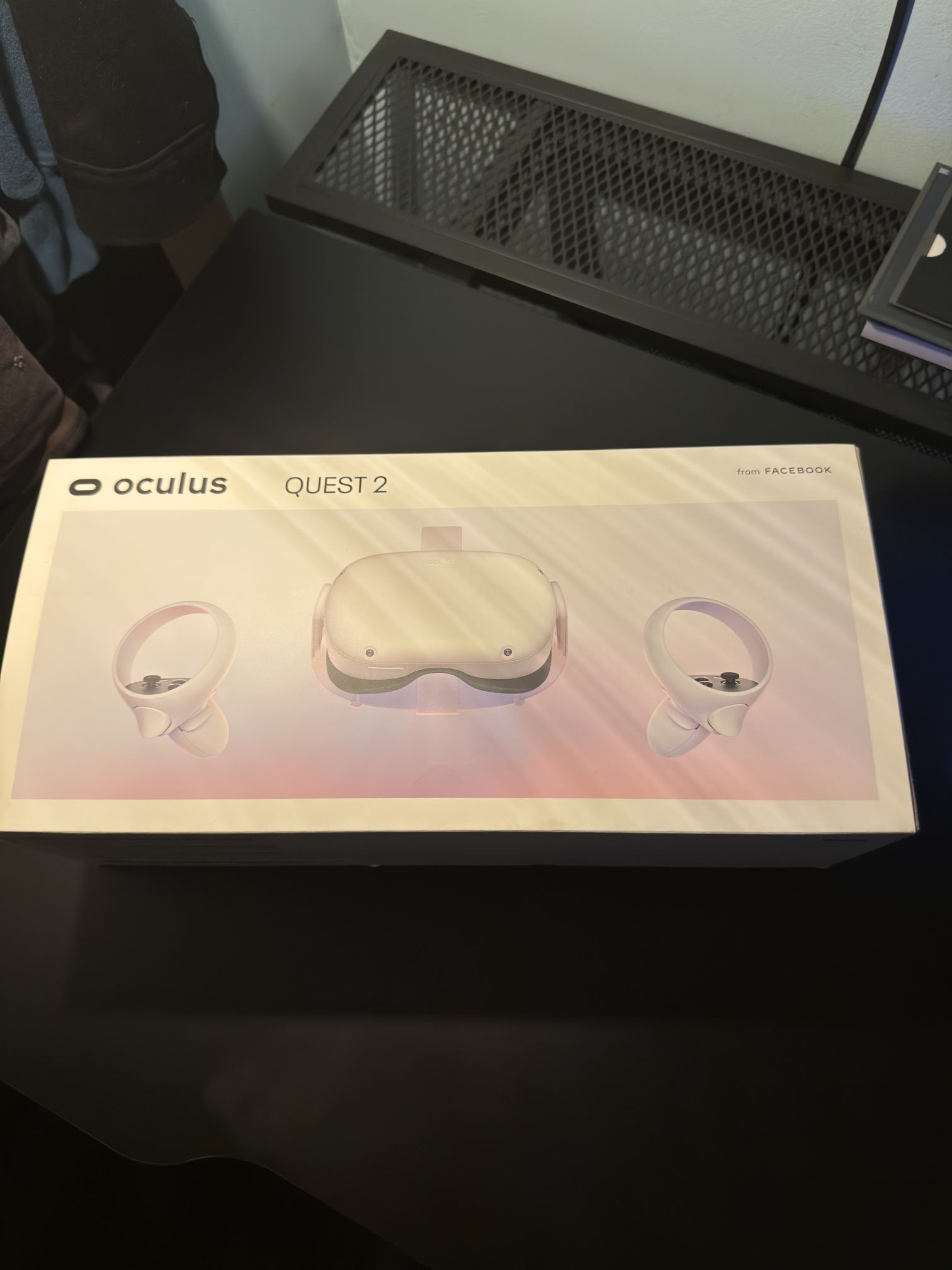 Oculus Quest 2 (128GB) - Excellent Condition, Box & Accessories Included 