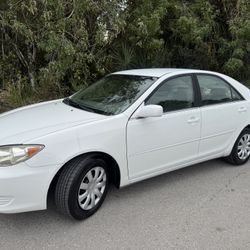 2006 TOYOTA CAMRY LE *ONLY 98K MILES* BUY HERE PAY HERE* ICE COLD AC  ONLY 98,000 MILES  ONE OWNER  LOW MILES FOLKS  CLEAN FLORIDA TITLE  GARAGE KEPT 