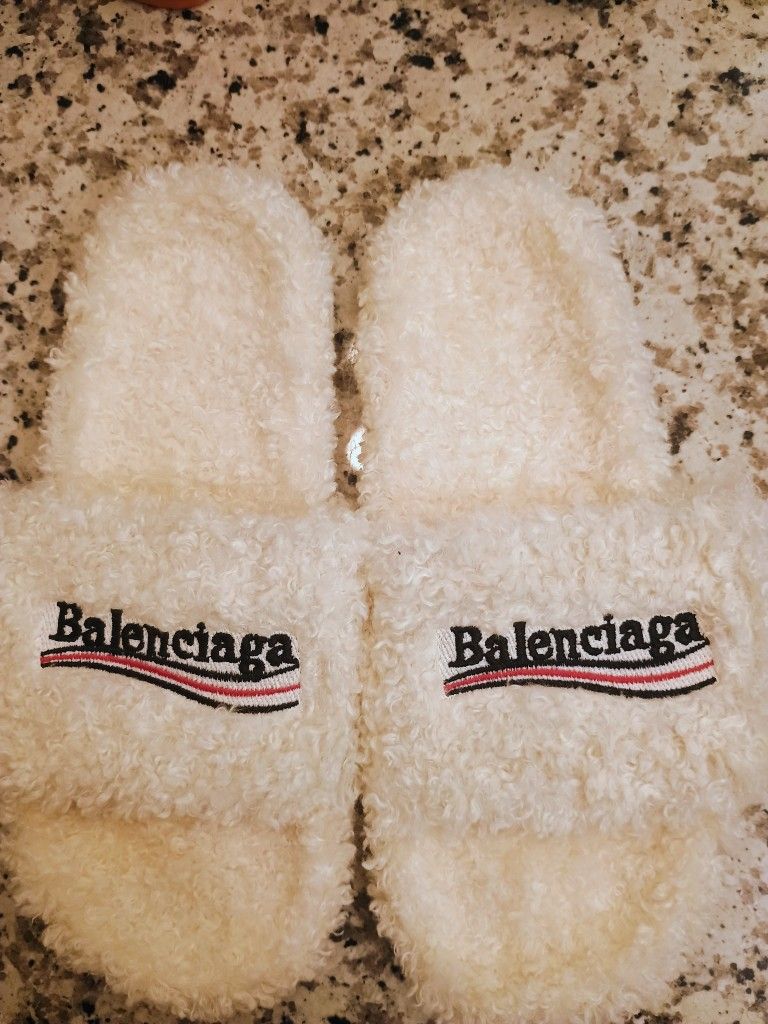 Balenciaga Slides
