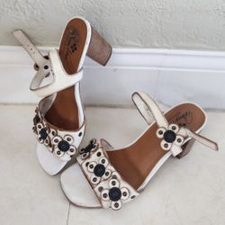 Patricia Nash Leather Sandals – White Floral Design, Size