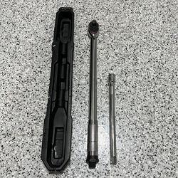 Torque wrench 