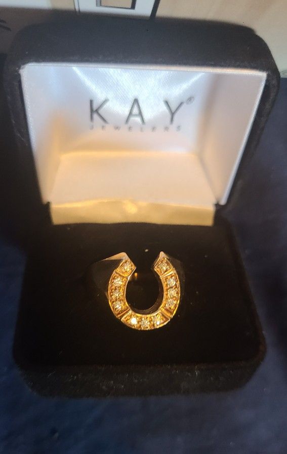 Horseshoe Ring Size 10