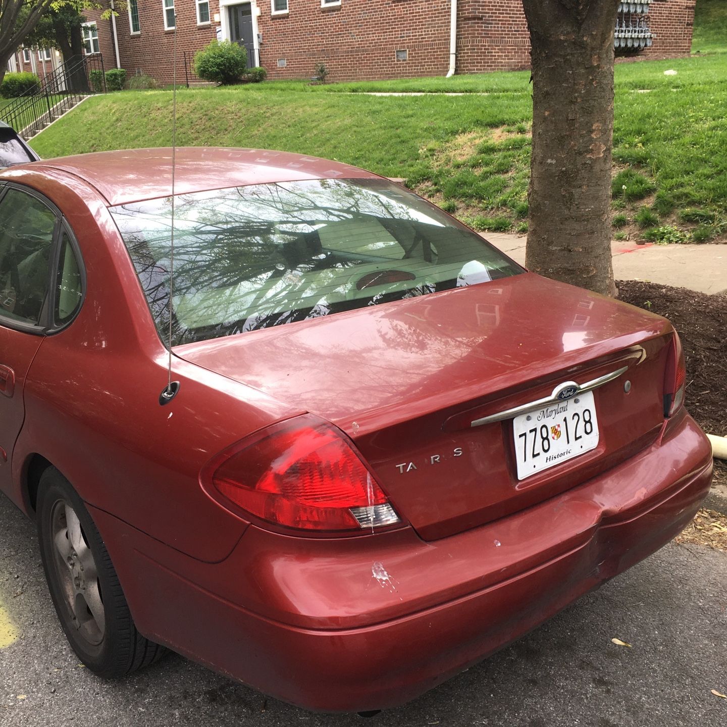 2000 Ford Taurus