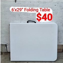 6ft Folding Tables / Mesas de 6' se vende