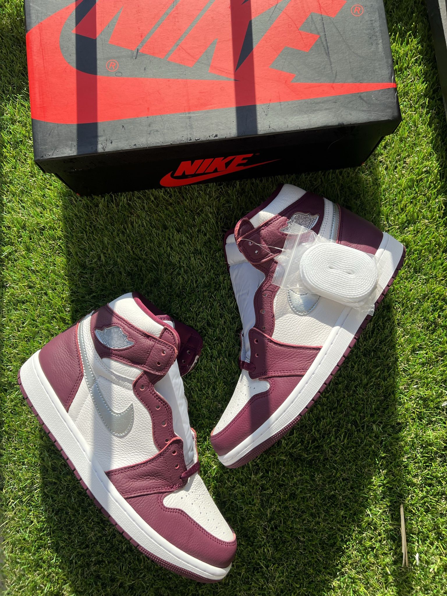 Jordan 1 High Bordeaux Size 8.510.5