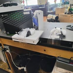 Xbox Series X, One X, One S, One S Digital, And Series S.