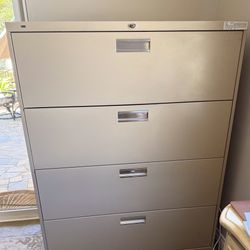 Hon 4 Drawer Filing Cabinet $75