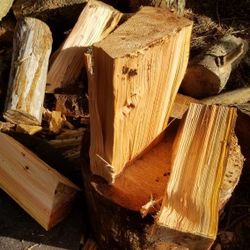 Dry FIREWOOD! (HARDWOOD)