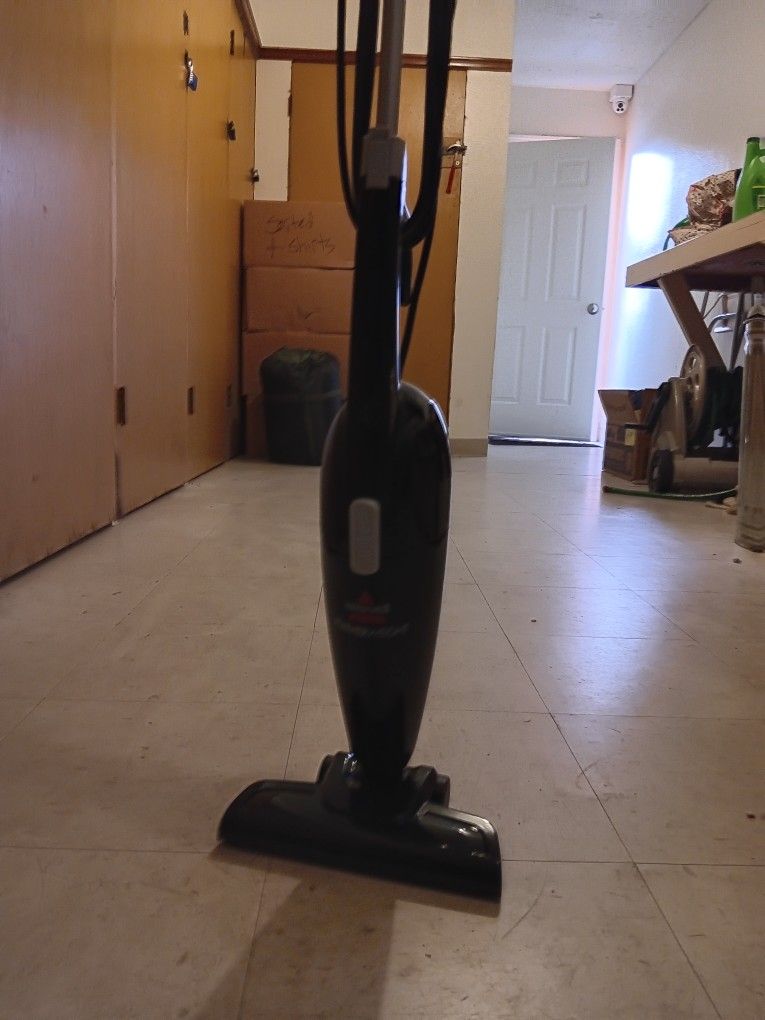 Bissell Featherweight Vacuum
