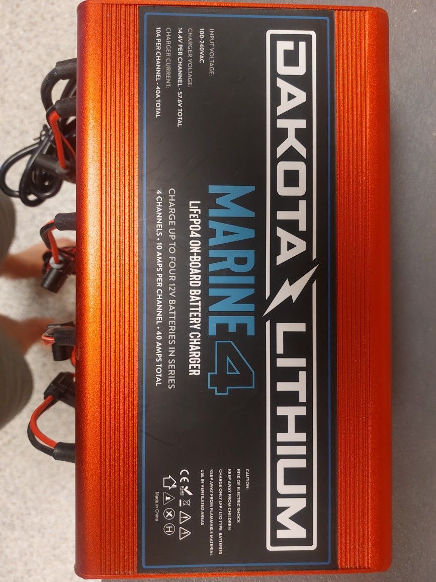 Dakota Lithium LiFeP04 Marine Charger 36V