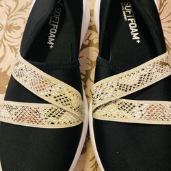 Puma Women’s Slip On Shoes Size 11