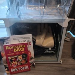  Ronco Showtime Rotisserie And BBQ With All Attachments And Cookbook