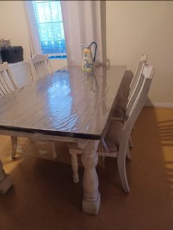 Dinning table
