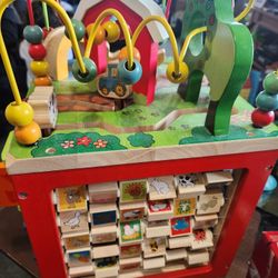 Wood Activity Cube