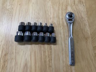 Craftsman Ratchet And Socket Set SAE/METRIC