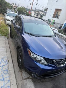 Sell  my Nissan rogue sport 2019 title in hand