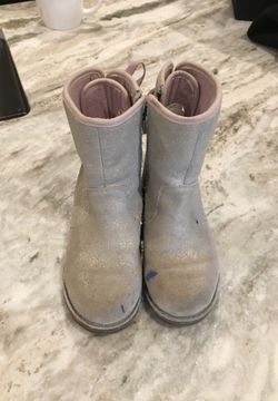 Ugg T Corene Metallic girls size 12