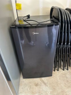 Medium size fridge