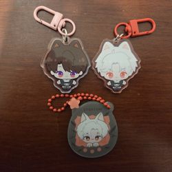 Love and Deepspace: Sylus maid, Caleb Maid, & Sylus tamagotchi keychains