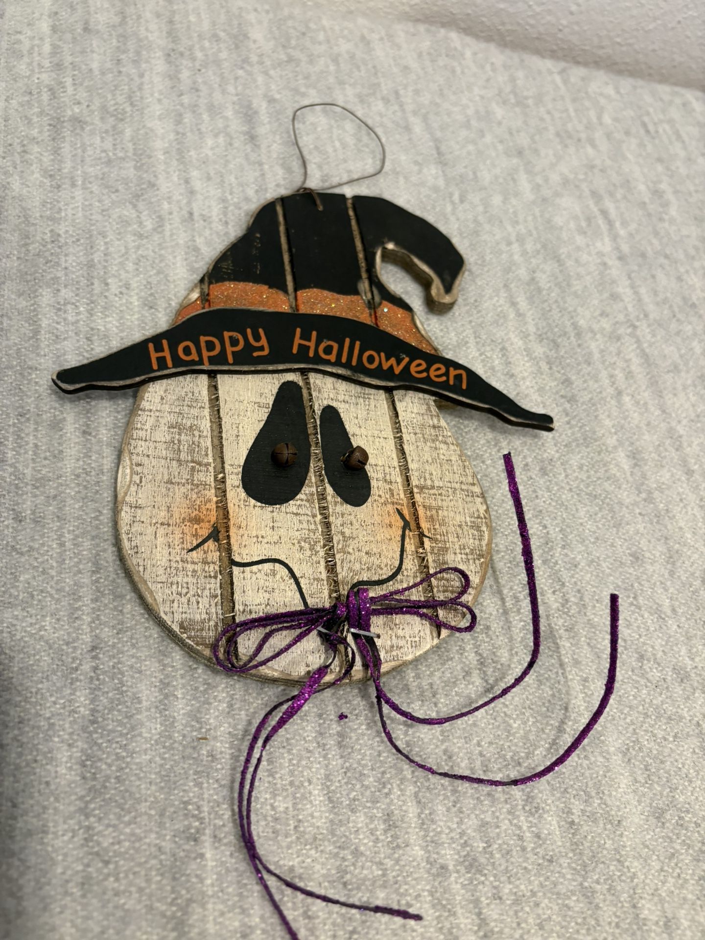 Wood Halloween ghost  Decor - Simi  Valley 