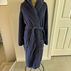 Gently Used Blue Arus Hooded Bathrobe, Size L/XL, GREAT Condition! 