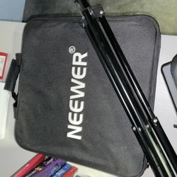 Neewer Ring Light + Tripod