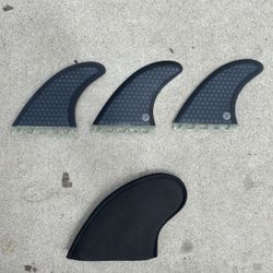 Surfboard Fins