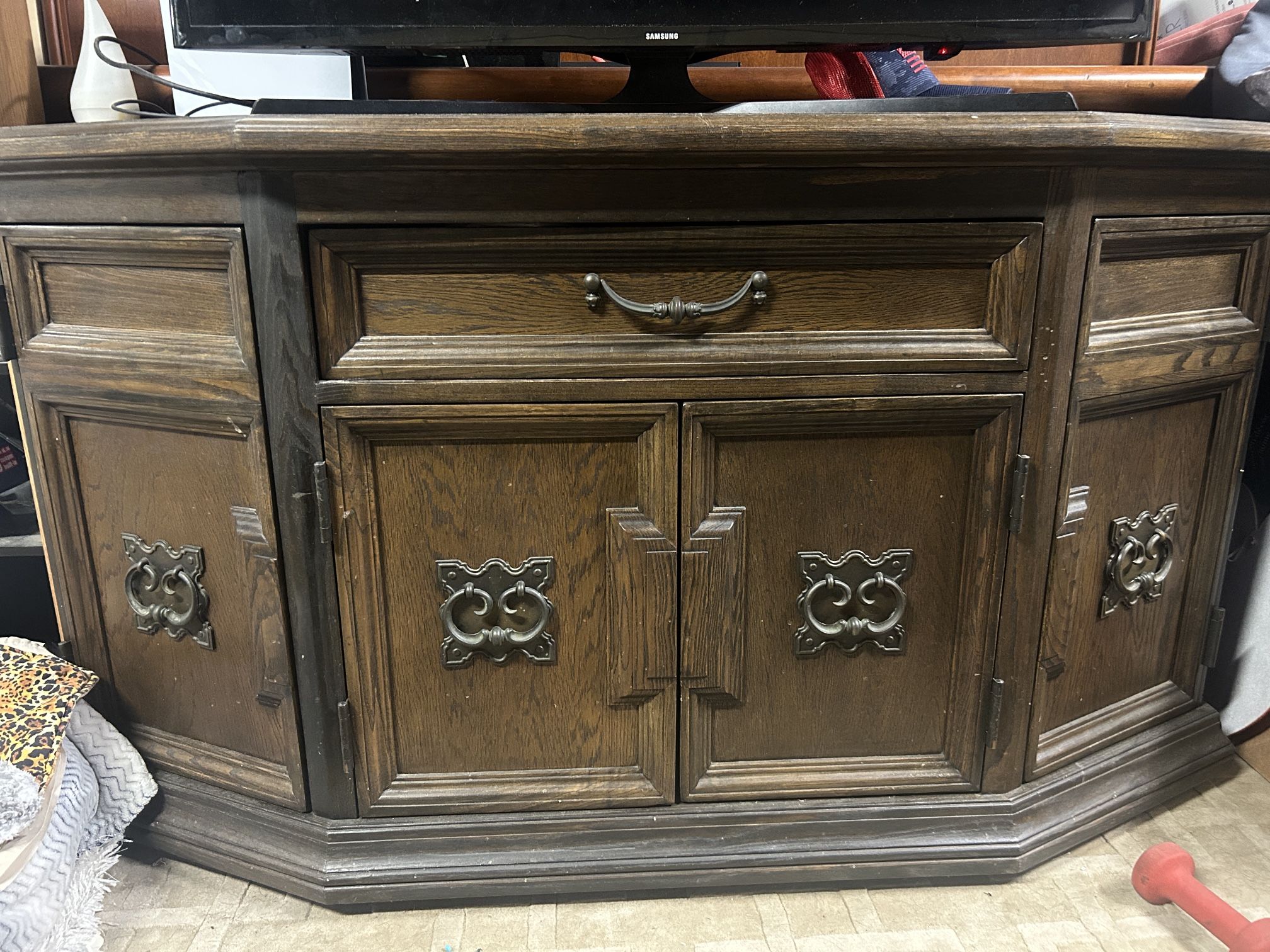 Bottom Hutch