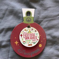 Disney Pins FESTIVAL OF HOLIDAYS DCA 2023 CHRISTMAS Ornament Pin New