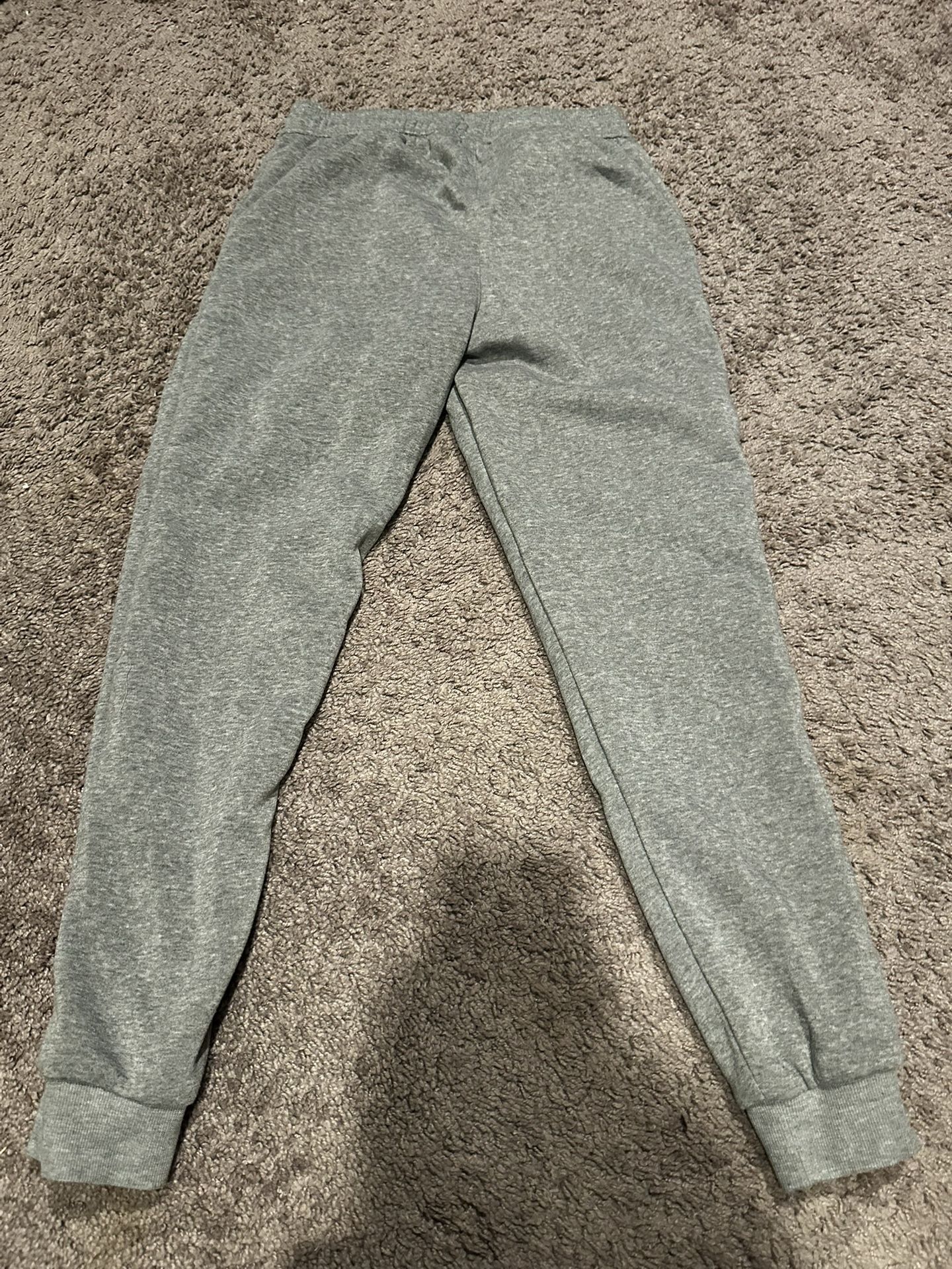 DKNY sweats Kids Size XL