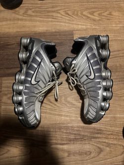 Size 13 Nike shox