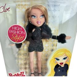 Cloe Bratz Doll FASHION SHOW #362654 The Only Girls With a Passion for Fashion!!