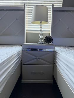 Night stand