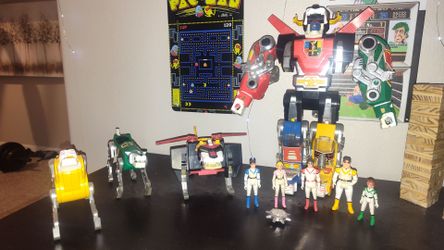Voltron action figures