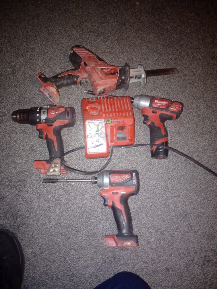 Milwaukee Set