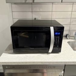 Black Microwave (new)