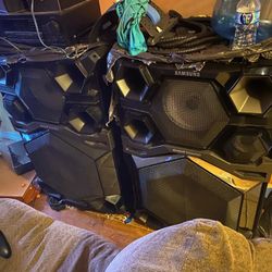 Speakers And Music Lovers