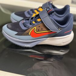 New Kids Nike Size 12c