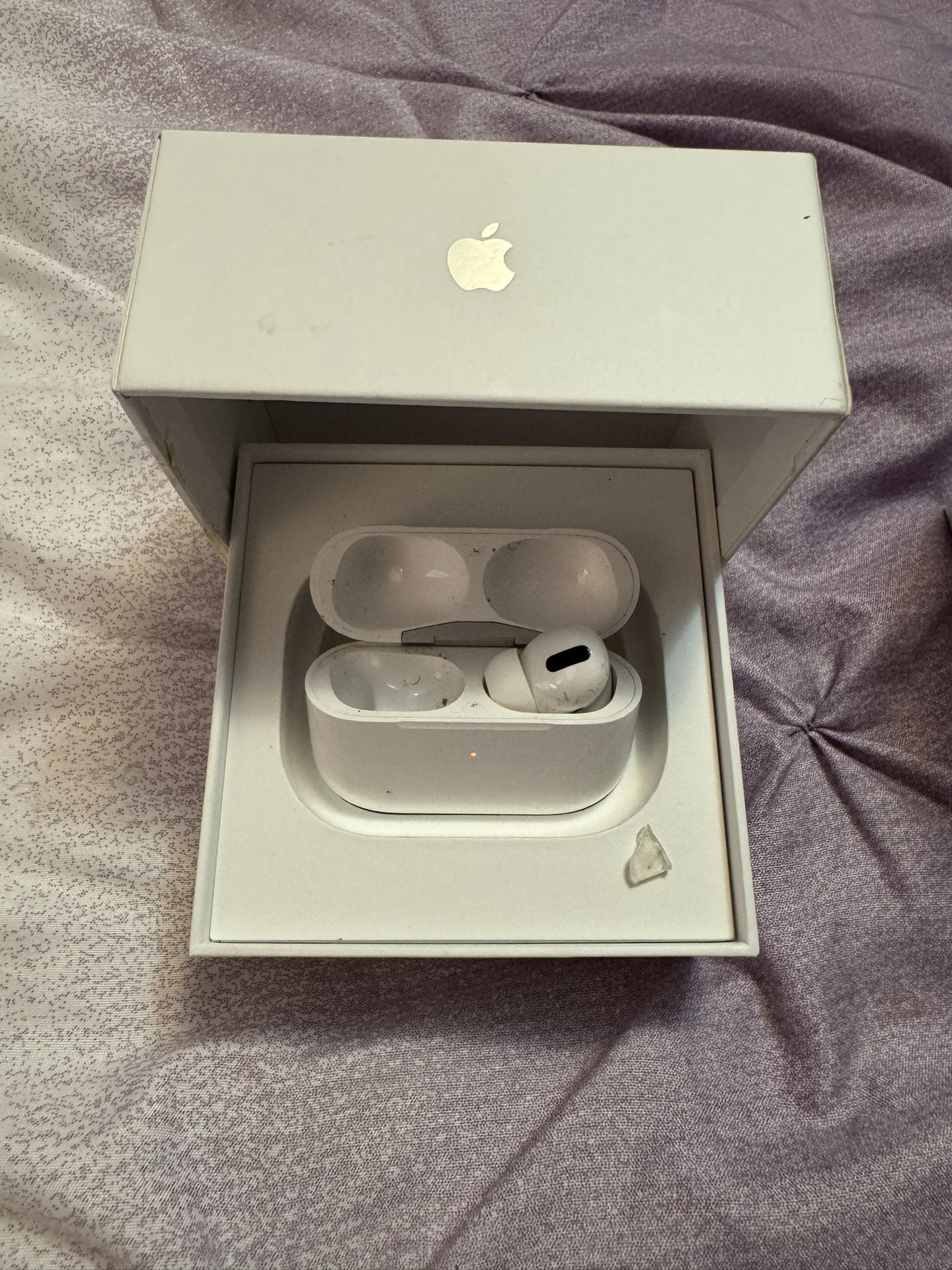 Right AIRPOD