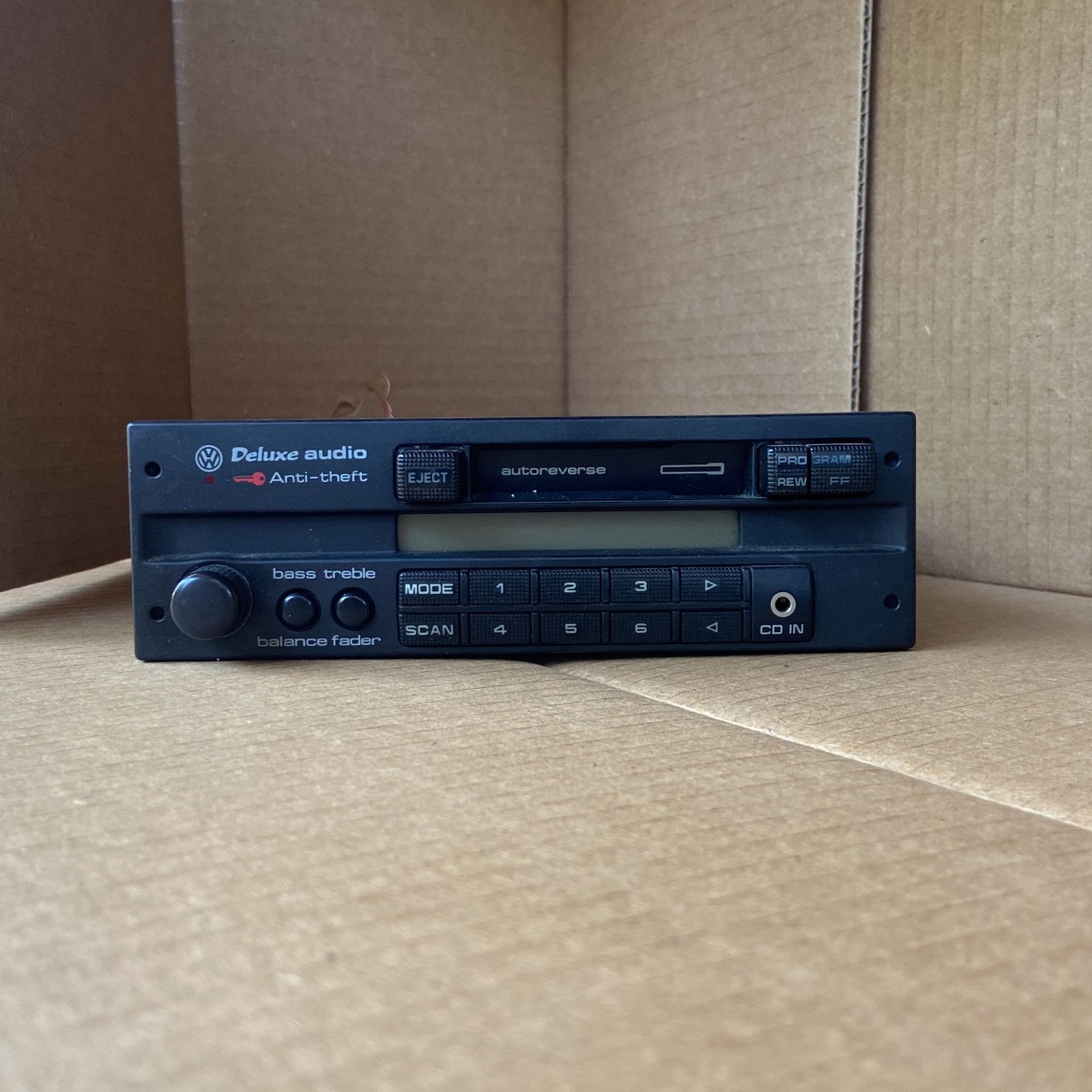 VW mk 2/3 Golf/Jetta oem Deluxe audio radio with aux/CD i