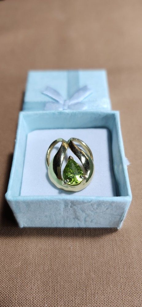 Gold-plated Peridot Brooch