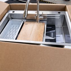 Brand new 33x 22 stainless steel kitchen sink with faucet and attachments