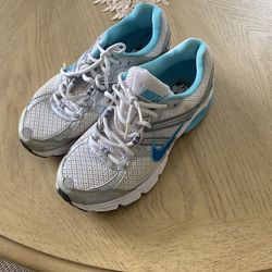 Nike air size 8 1/2