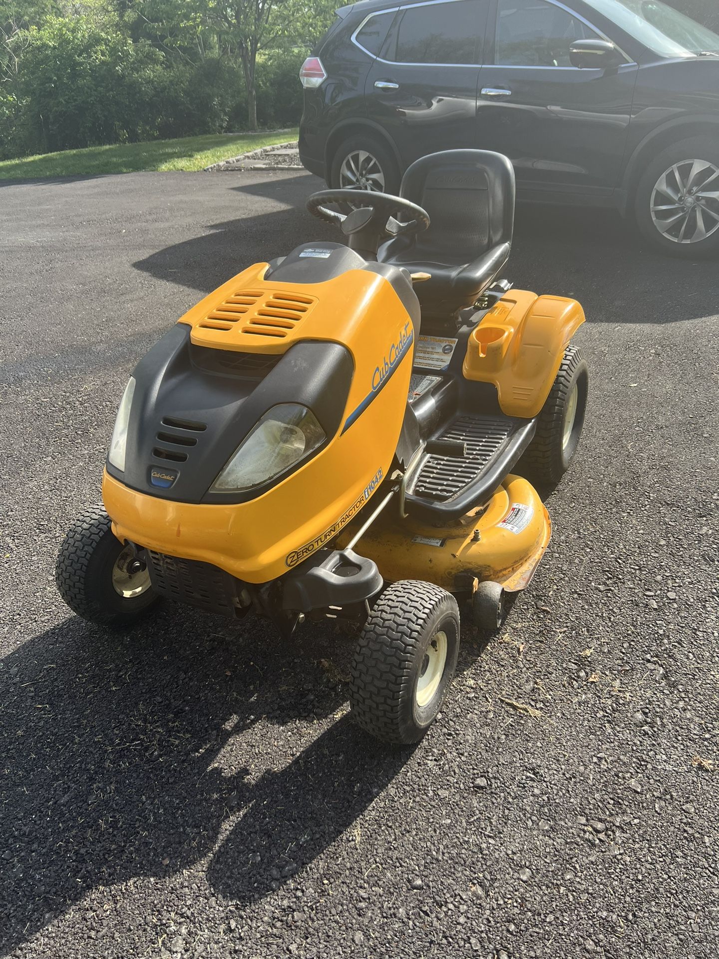 Cub Cadet Z Turn Lawn Tractor 